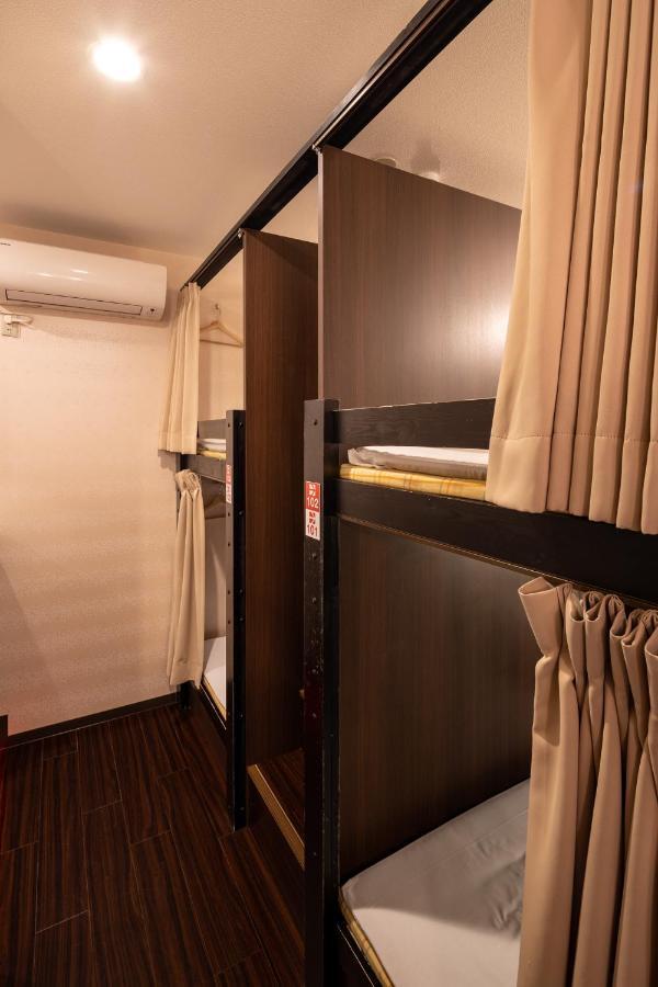 Hotel cápsula Owl Nippori